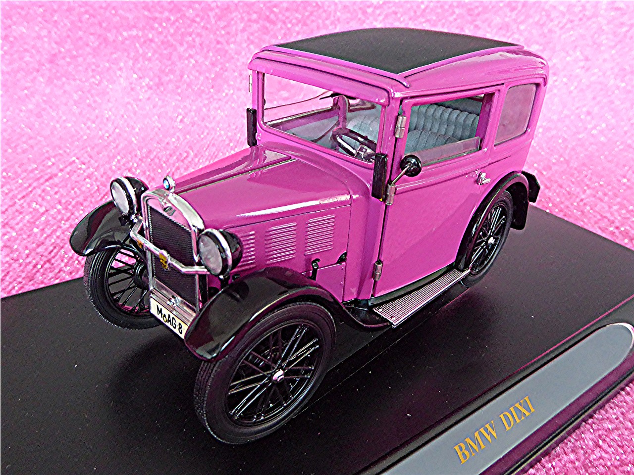 1:18 BMW Dixi pink 1929