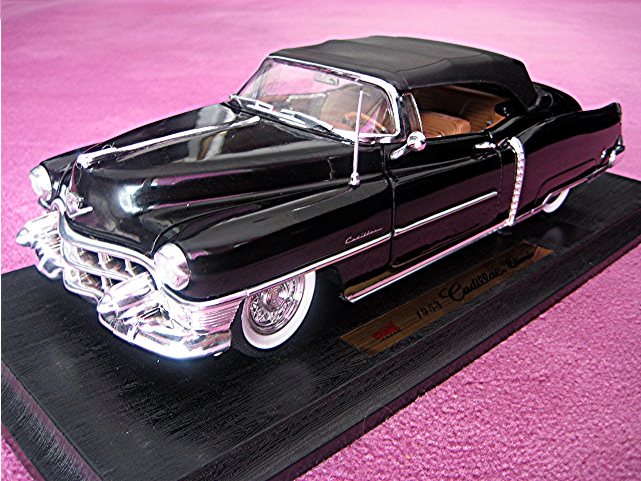 1:18 Cadillac Eldorado Coupe schwarz 1953