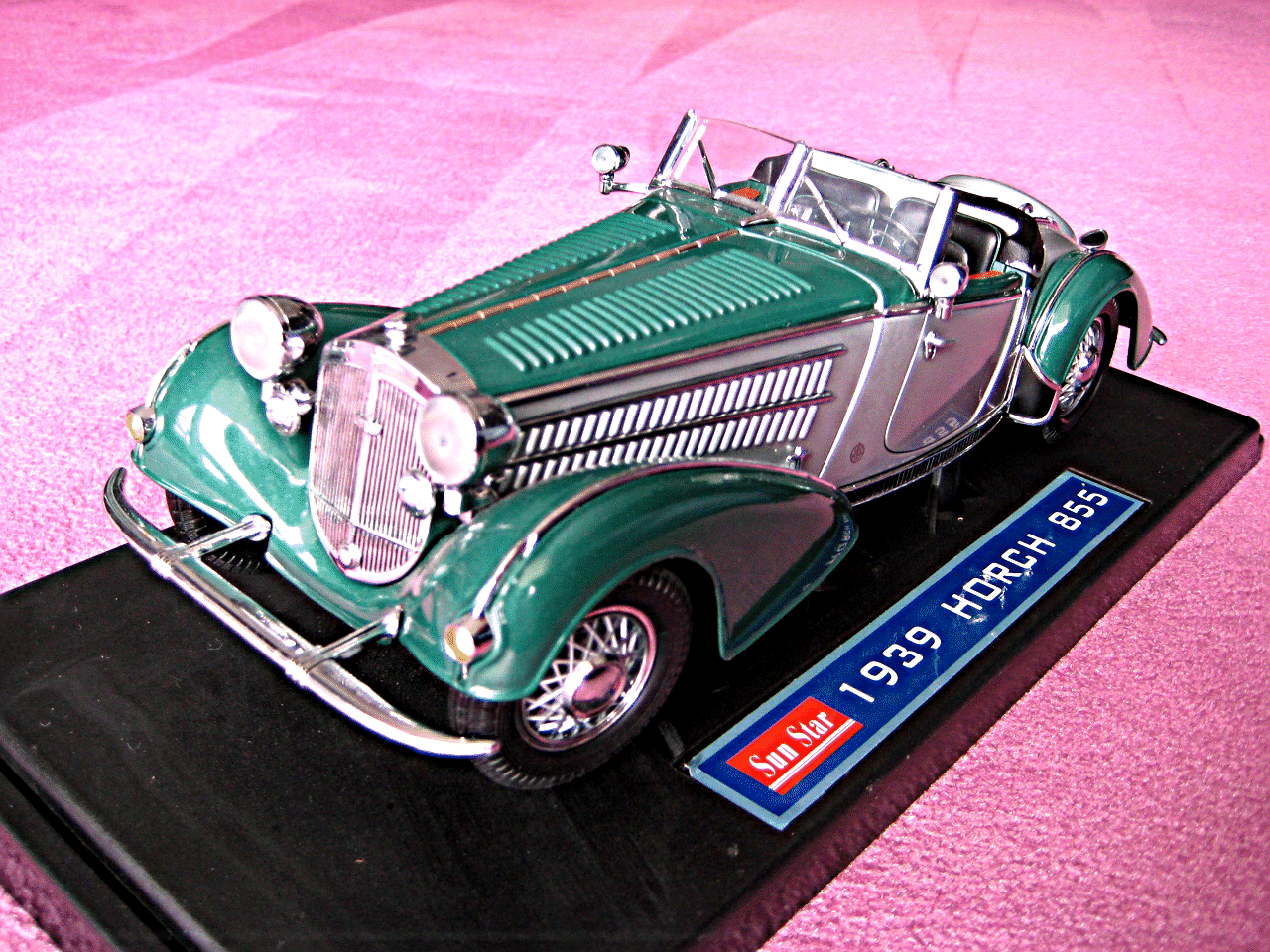 Horch 855 Roadster silber-gruen 1939